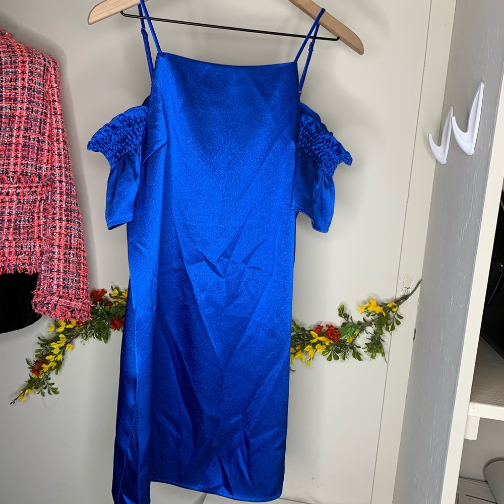 SOLD❌UO Kimchi Blue Cold Shoulder Blue Shift Dress